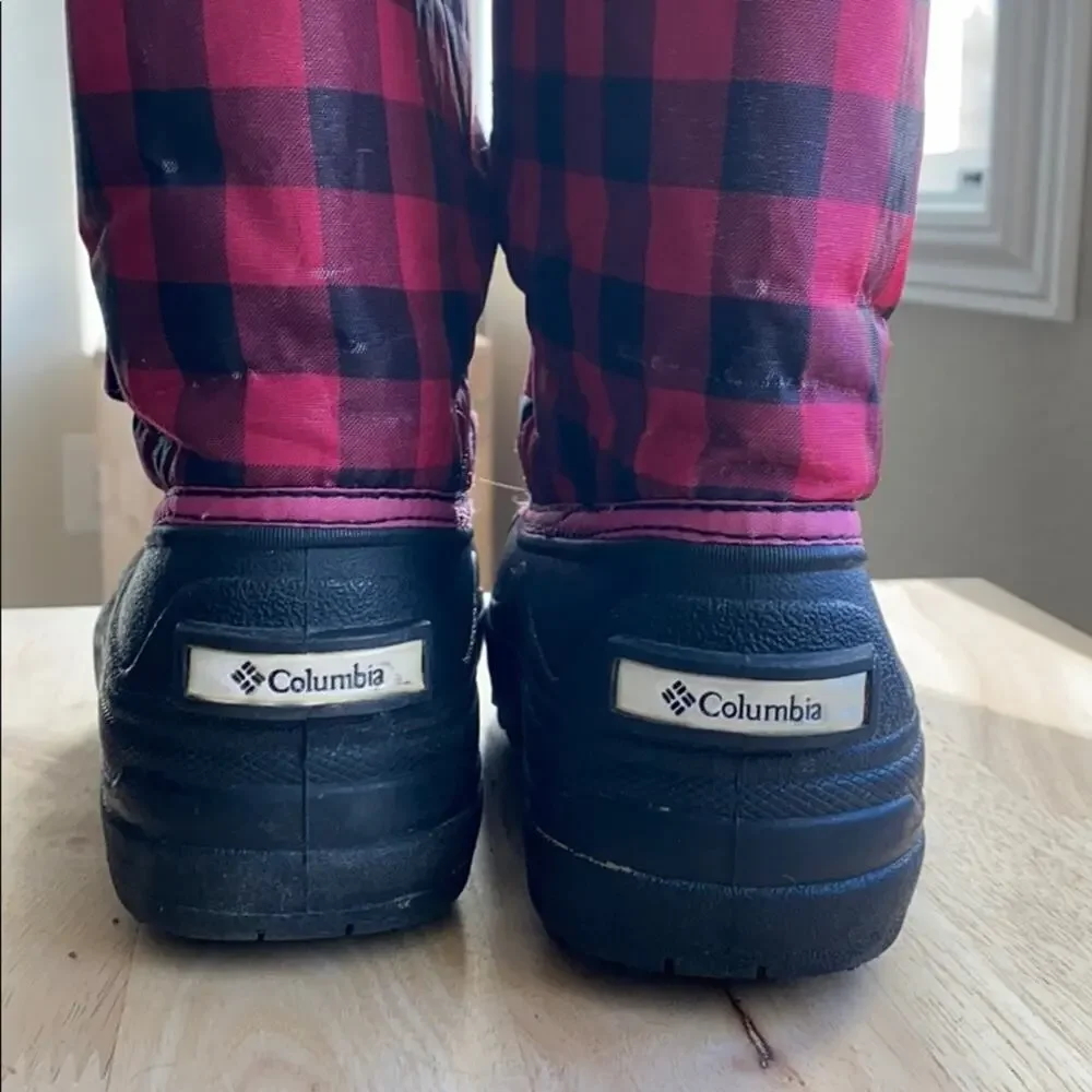 Columbia powder bug pink black snow boot size 5 youth plaid print waterproof